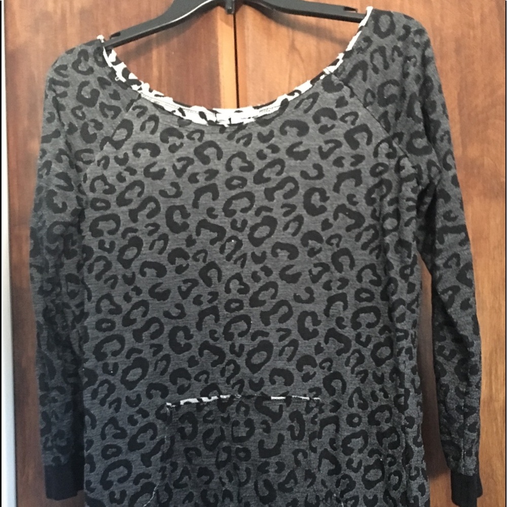 Charlotte Russe Leopard Pullover Sweatshirt Small